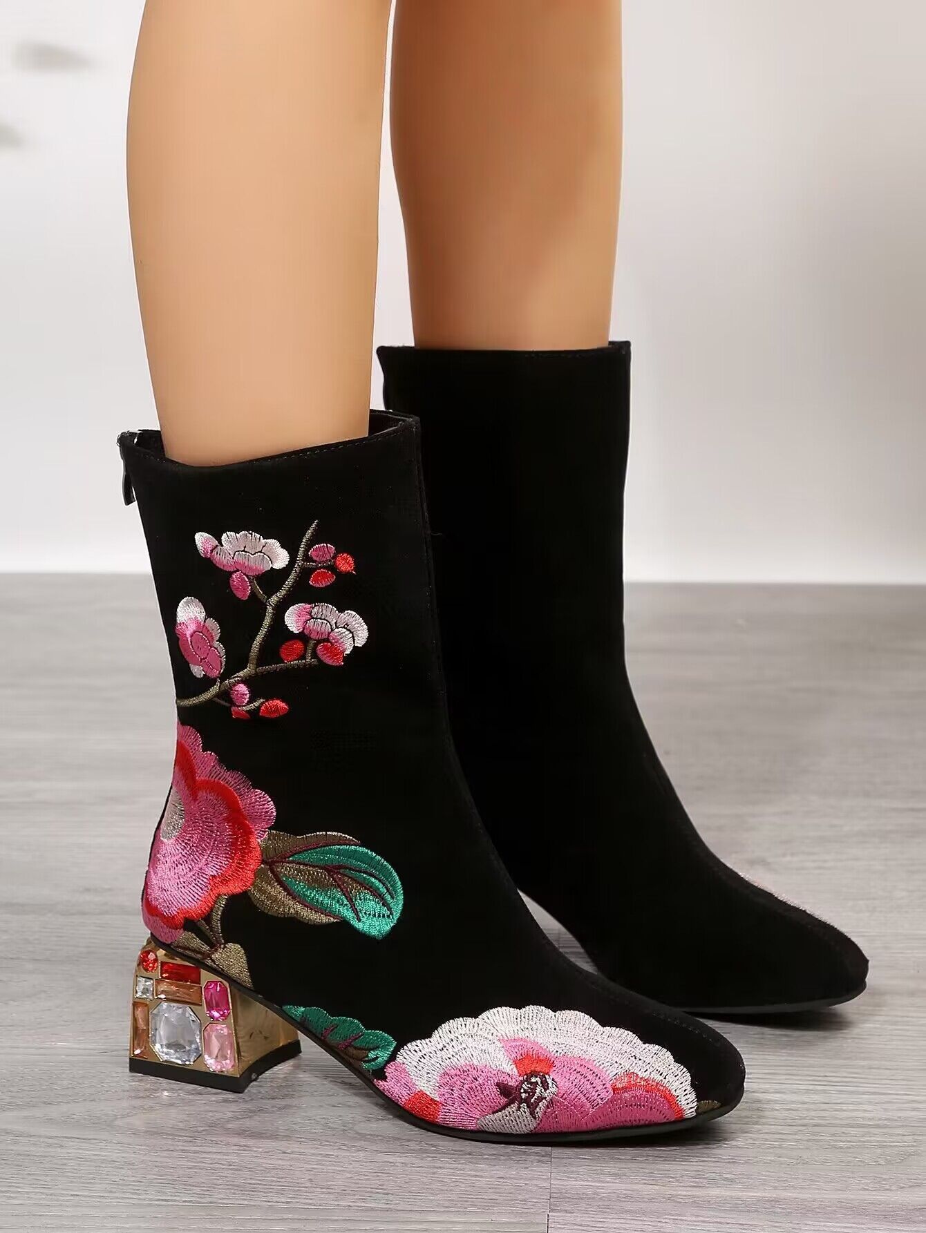 Isabelle | Blumenstickerei Mid-Calf Vintage Stiefel für Herbst und Winter