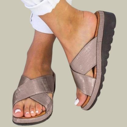 Jaidyah | Outdoor-Sandalen mit Keilabsatz