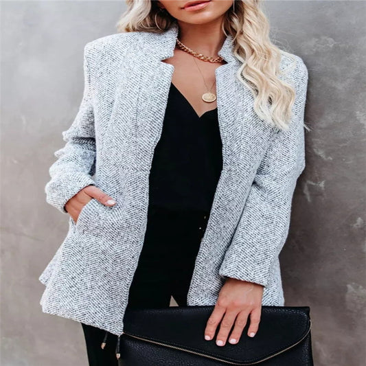 Nina | Eleganter blazer-mantel mit taschen und strukturmuster